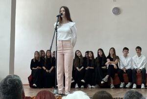 Ученици  Основне школе „Јован Шербановић“ у Крепољину