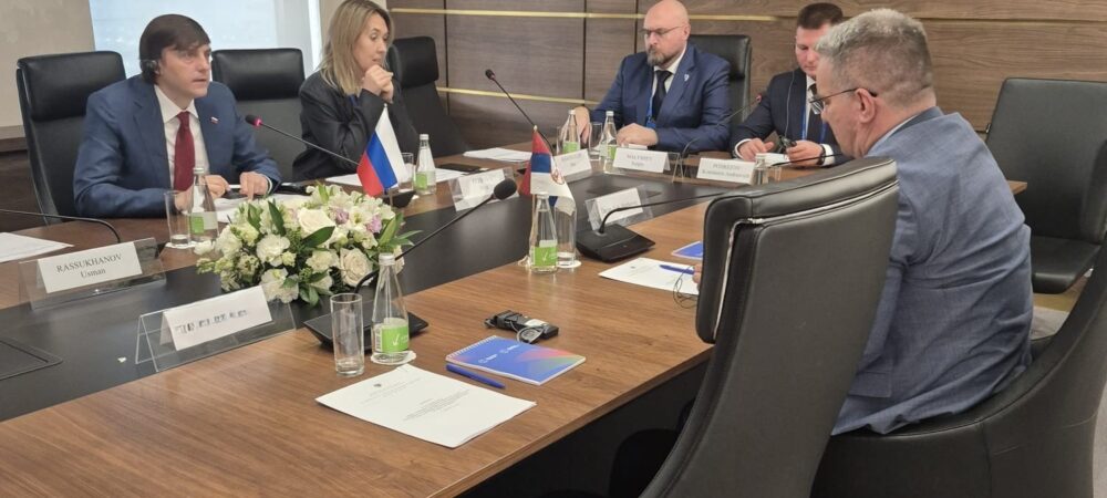 Министар проф. др Дејан Вук Станковић са министром образовања Руске Федерације Сергејем Кравцовим