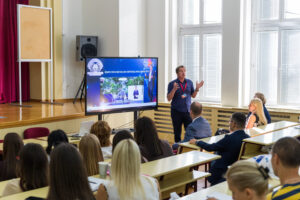 "Дигиталне компетенције учитеља и наставника у савременом образовању"