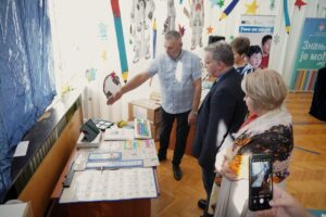 Додела хуманиодних робота ресурсним центрима