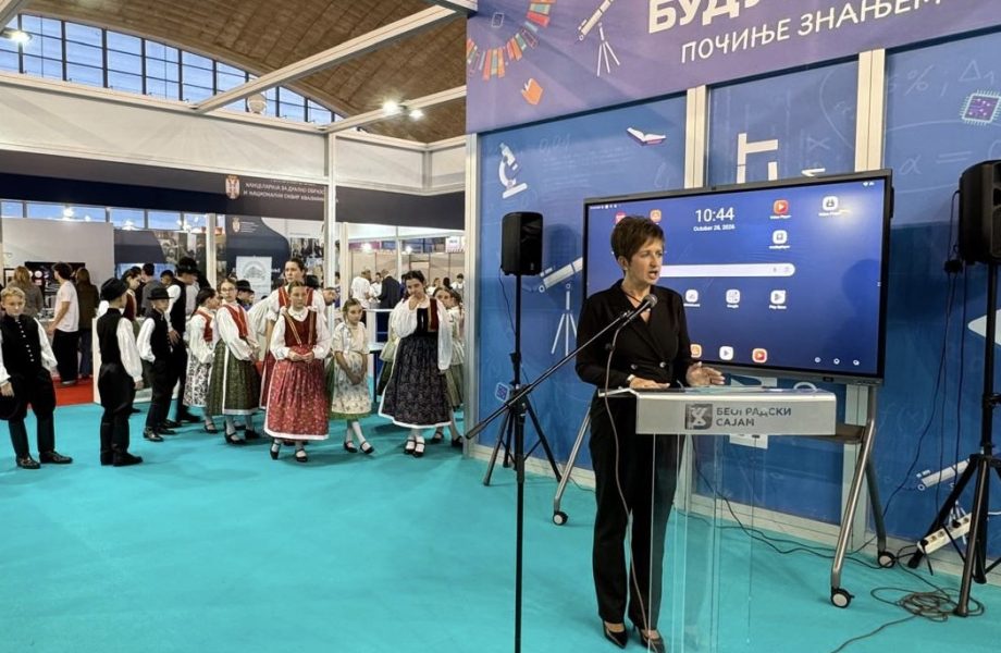 Ученици на језицима националних мањина приказали богатство образовног система Србије 1 sajam obrazovanja drugi dan 15 e1793191760792
